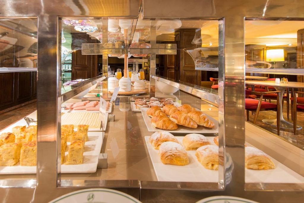 Hotel Goya - Resim 22