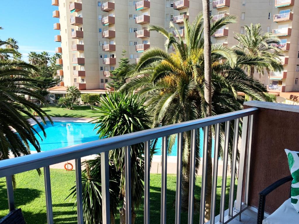 Bazén v ubytovaní Apartamento Góndolas alebo v jeho blízkosti