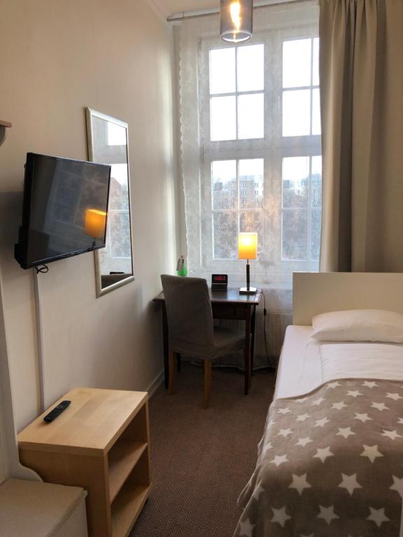 Hotel Fresena im Dammtorpalais - Resim 30