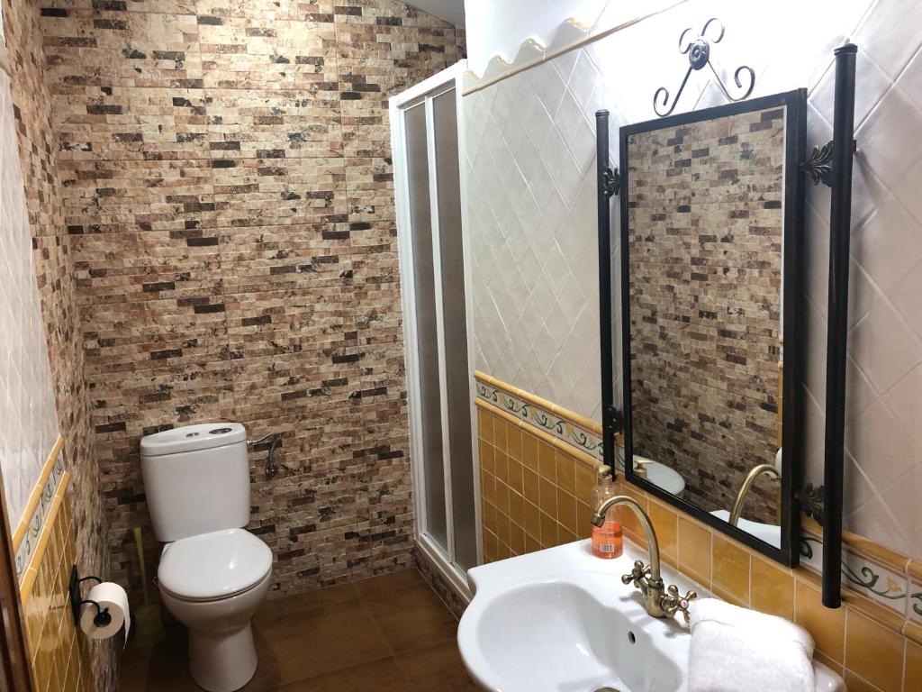Koupelna v ubytování Casa Rural La Toza de Avelino