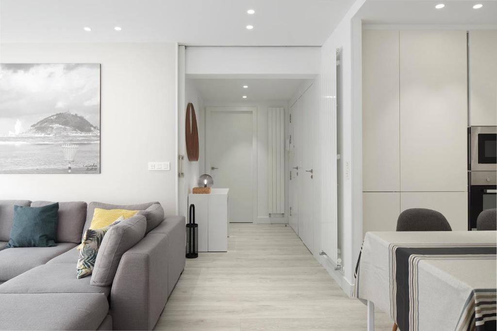 Posedenie v ubytovaní Kimu - Basque Stay