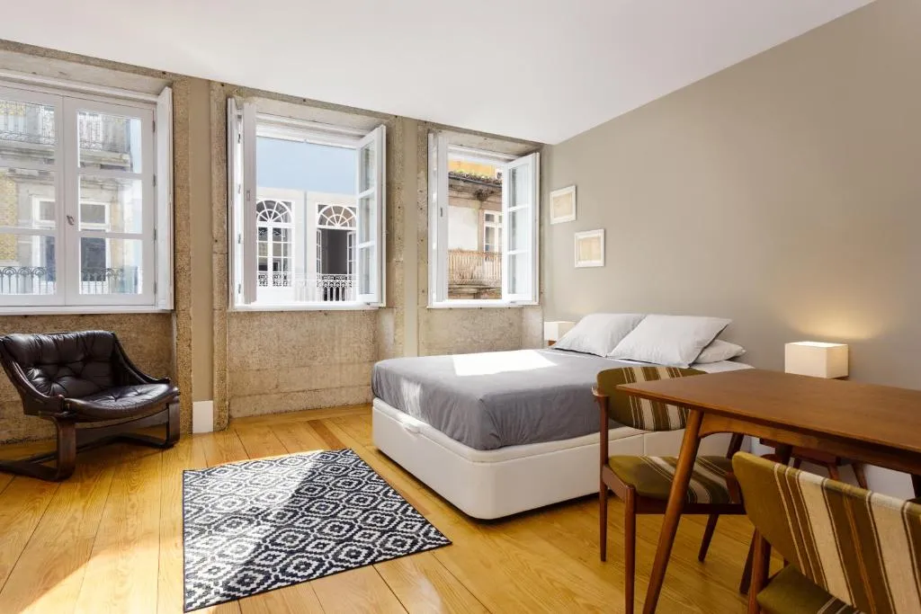 Lóios Studio Apartment, Porto, Portugal