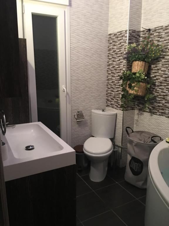 Fotografia z galérie ubytovania Sonias Central JACUZZI Apartment,100mbps v Solúne