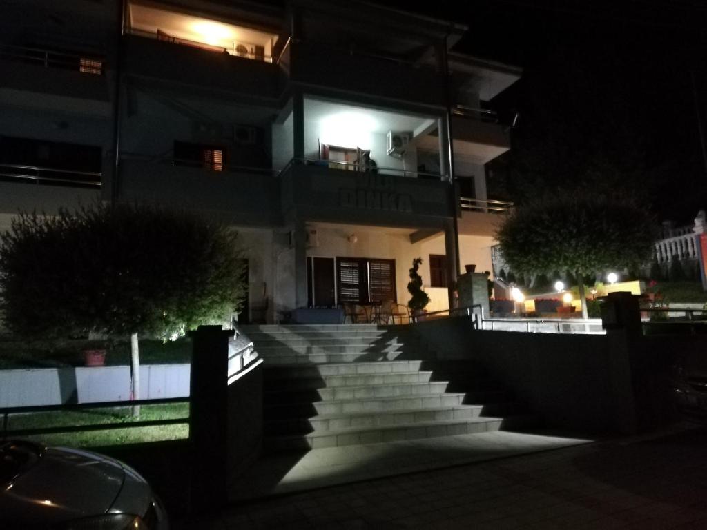 Budova, kde se aparthotel nachází