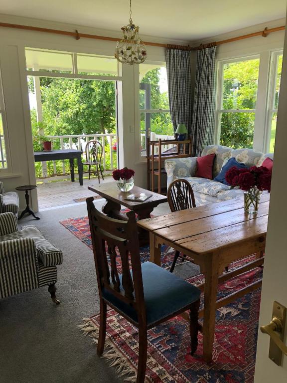 Te Kopura Lodge - Resim 20