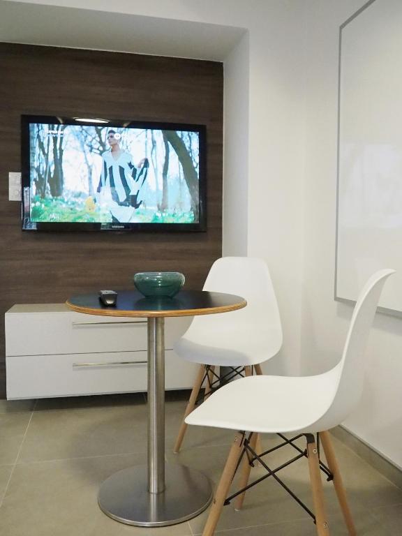 TV a/nebo společenská místnost v ubytování AP10 - Apartments 4U Březinova "Overnight Simply"