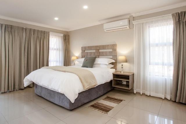 Windmills Rest - Deluxe Double Room With Shower