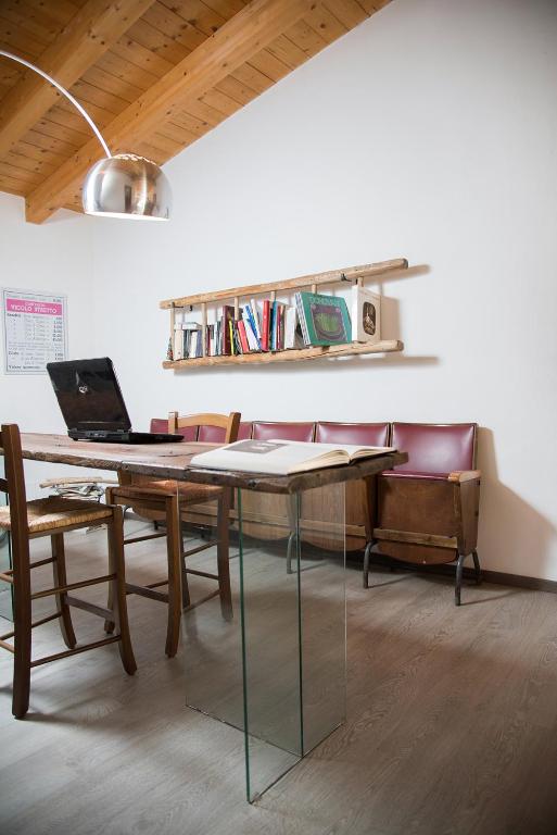 Fotografie z fotogalerie ubytování La Casa di Emy v destinaci Solto Collina
