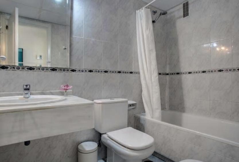 Apartment Lorcrisur, Marbella, Spain - Booking.com
