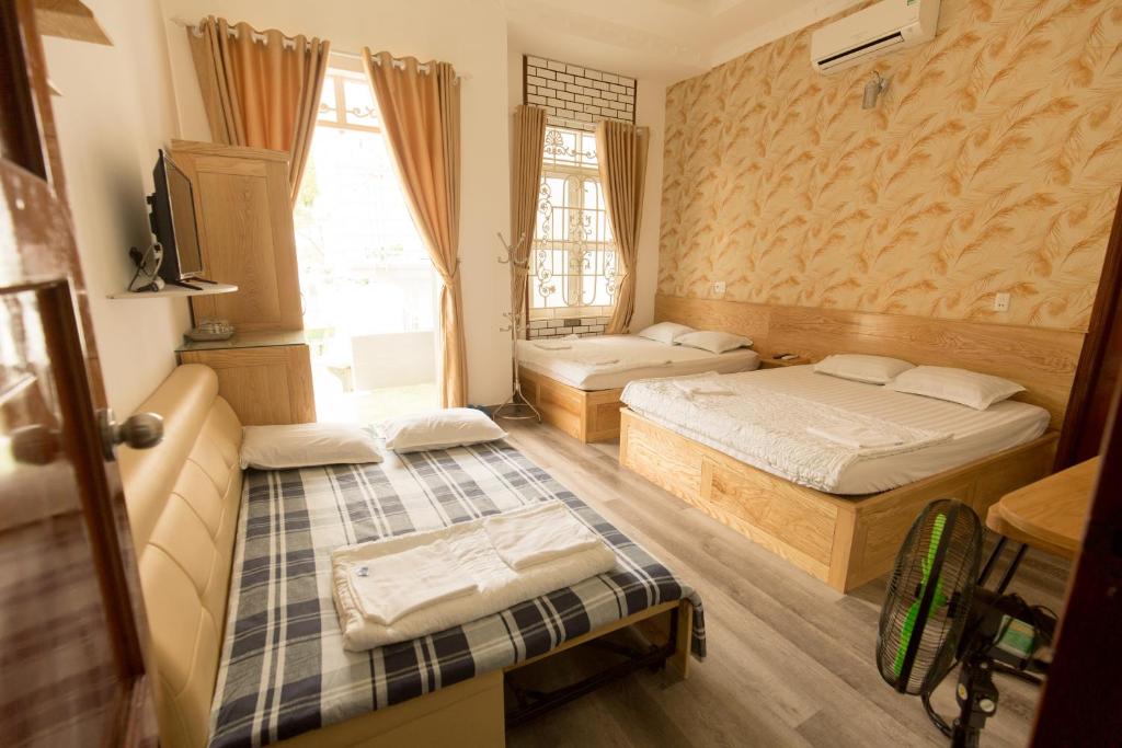 Thuan Hoa Hotel - Habitación De Dormitorios Mixtos