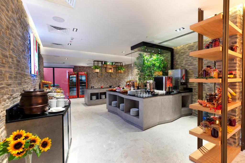 Foto da galeria de Ibis Styles Istanbul Atasehir em Istambul