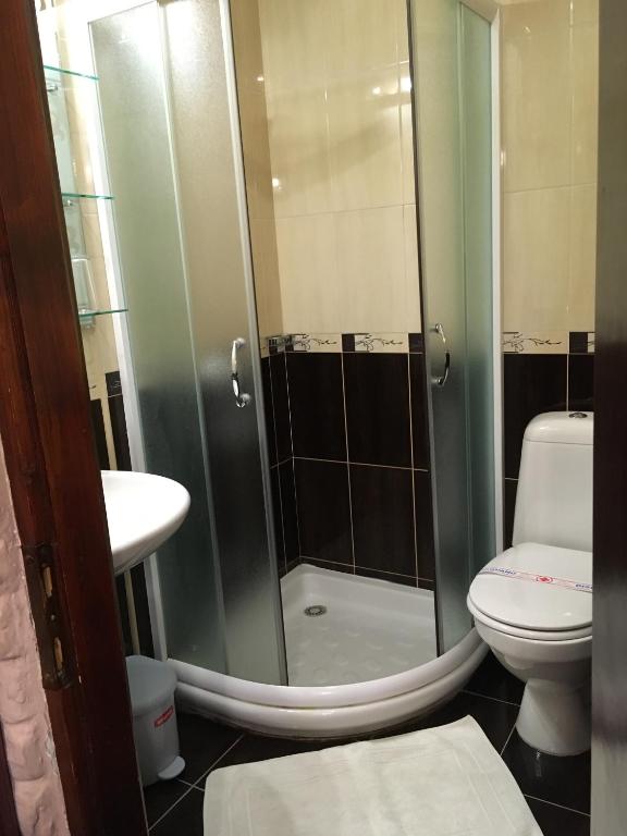 Baðherbergi á Guest House Prenoćište Piccolina