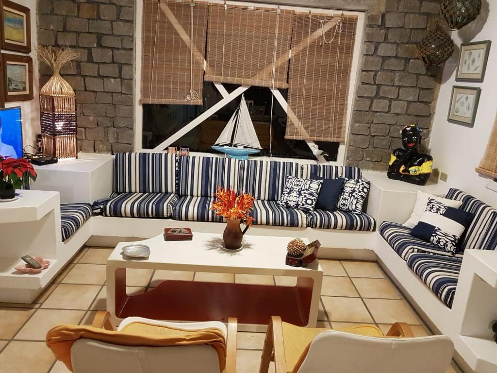  Casa em Itapoá-Thenorio SC