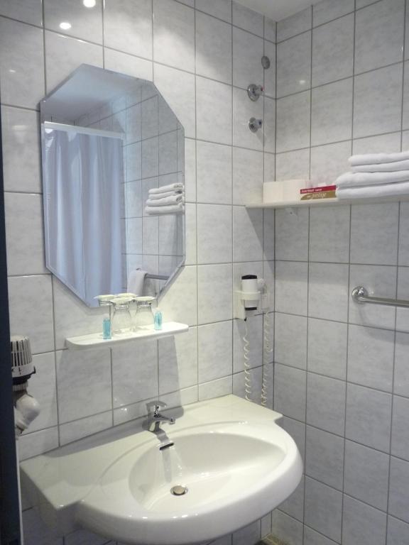 Koupelna v ubytování Hotel zur Krone