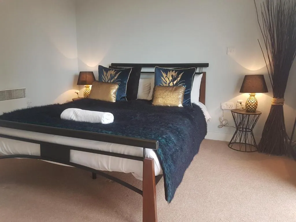 Canalside Two bed, Birmingham, United Kingdom