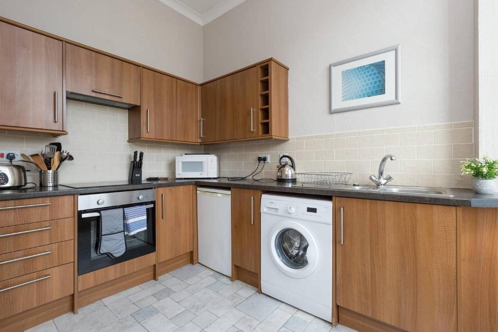 George Square Apartment - Heart of Old Town/University