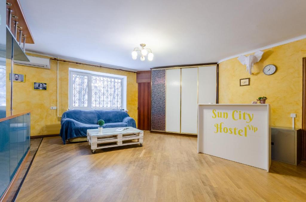 Posezení v ubytování Sun City Hostel 3