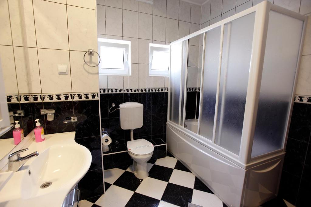 Apartments Baron - 12