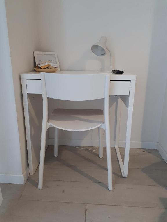 Zdjęcie z galerii obiektu SoleLuna Fiera 6 Rooms w Bolonii