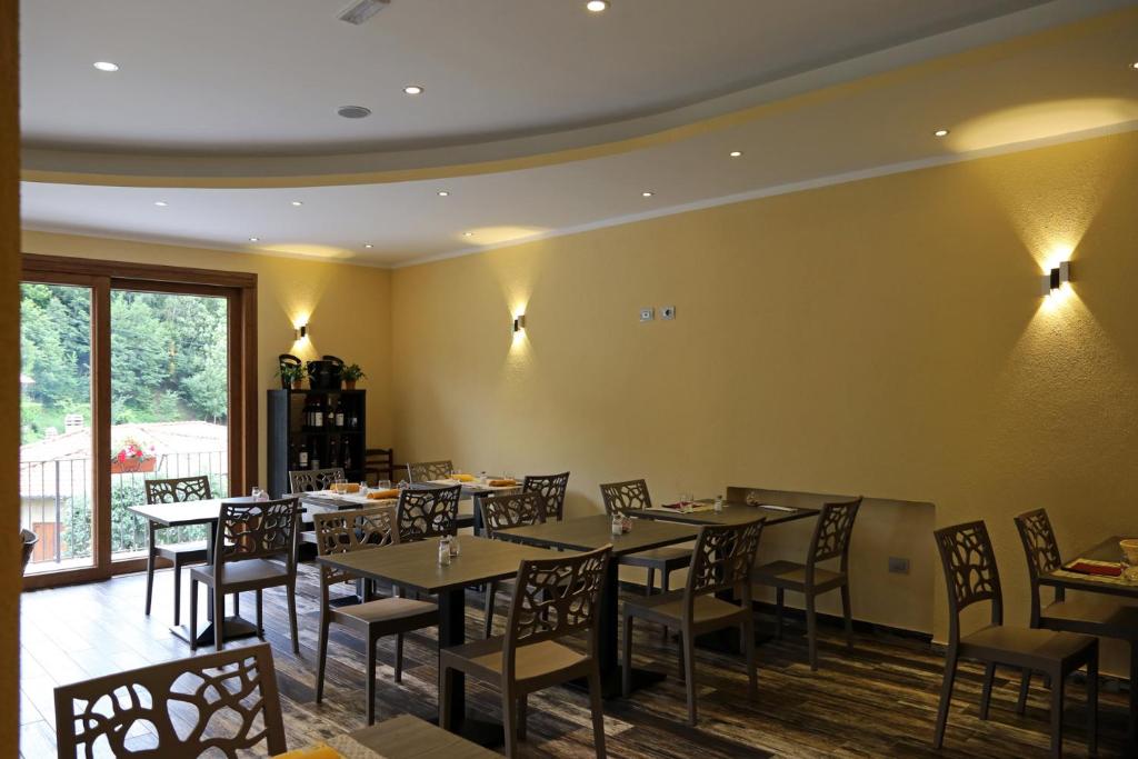 Restaurace v ubytování Albergo Breglia