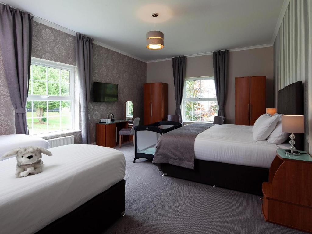 Gallery image of Elfordleigh Hotel in Plymouth