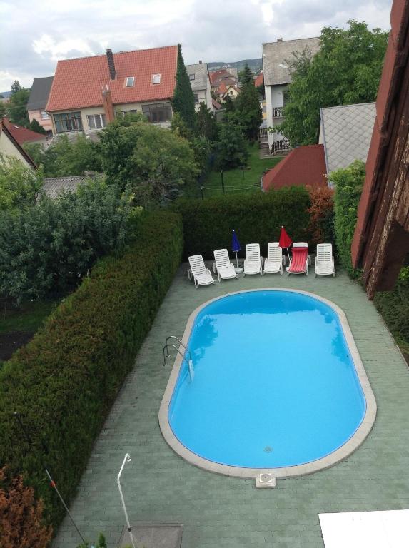 Bazén v ubytování Vili Apartmanház nebo v jeho okolí