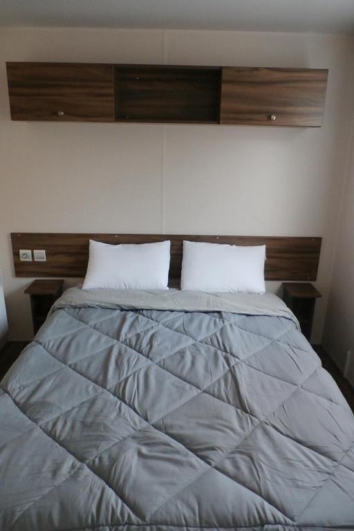 Postel nebo postele na pokoji v ubytování Mobil'home Valras