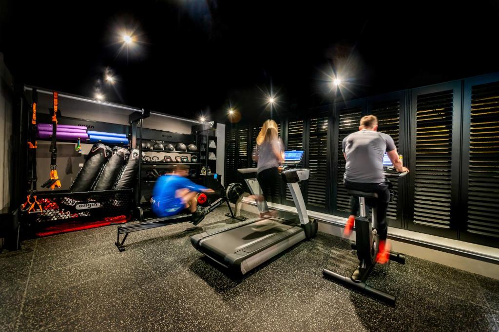 Fitness centrum a/nebo fitness zařízení v ubytování Manor House Lindley