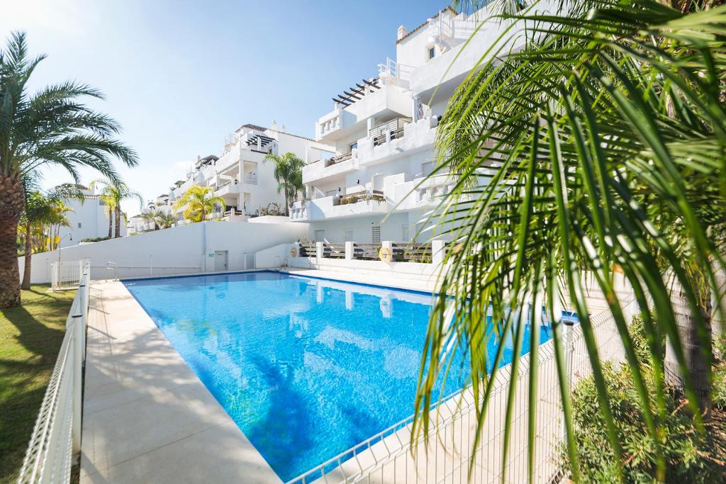 Apartment Atico Valle romano, Estepona, Spain - Booking.com