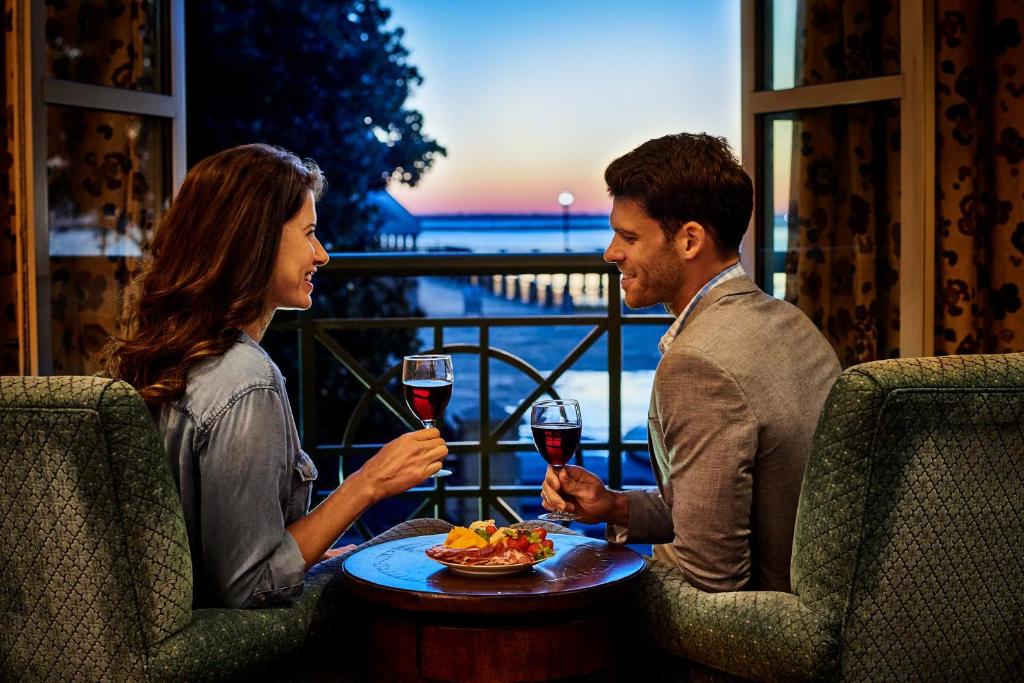 Harbourview Inn photo