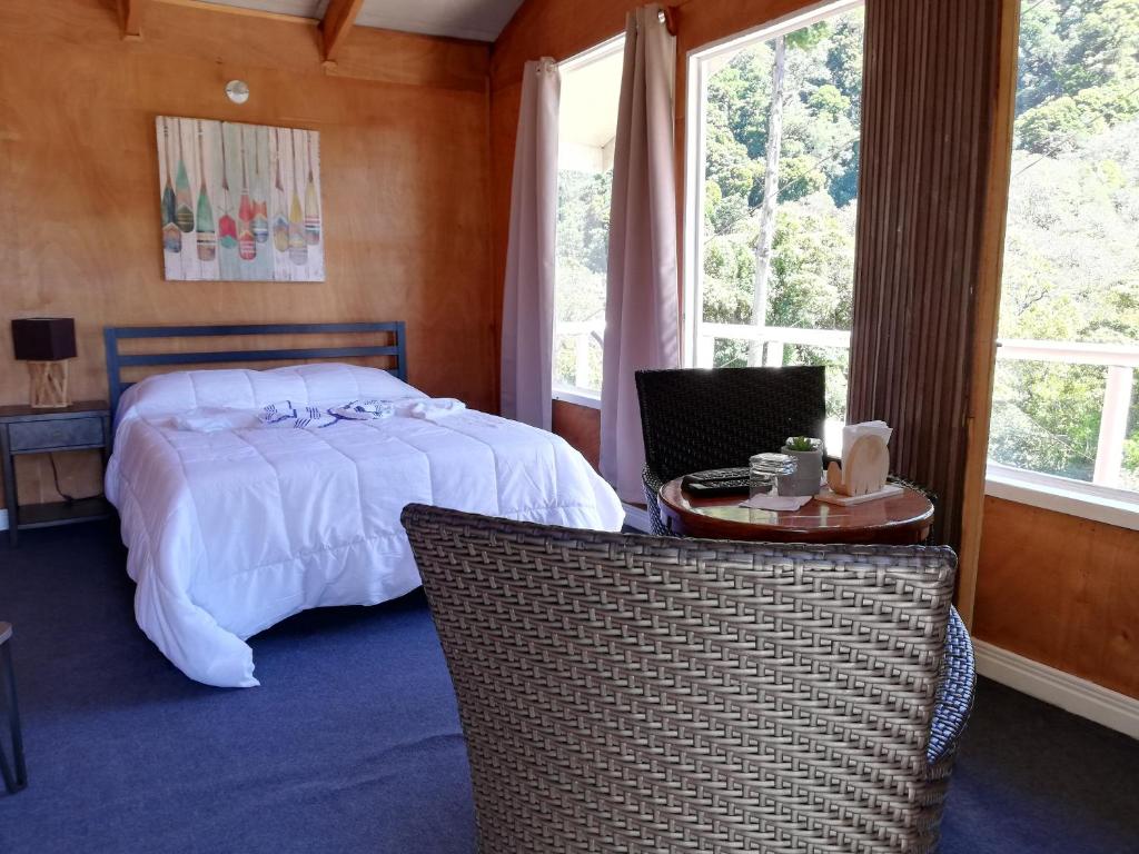 Postel nebo postele na pokoji v ubytování Los Lagos Lodge