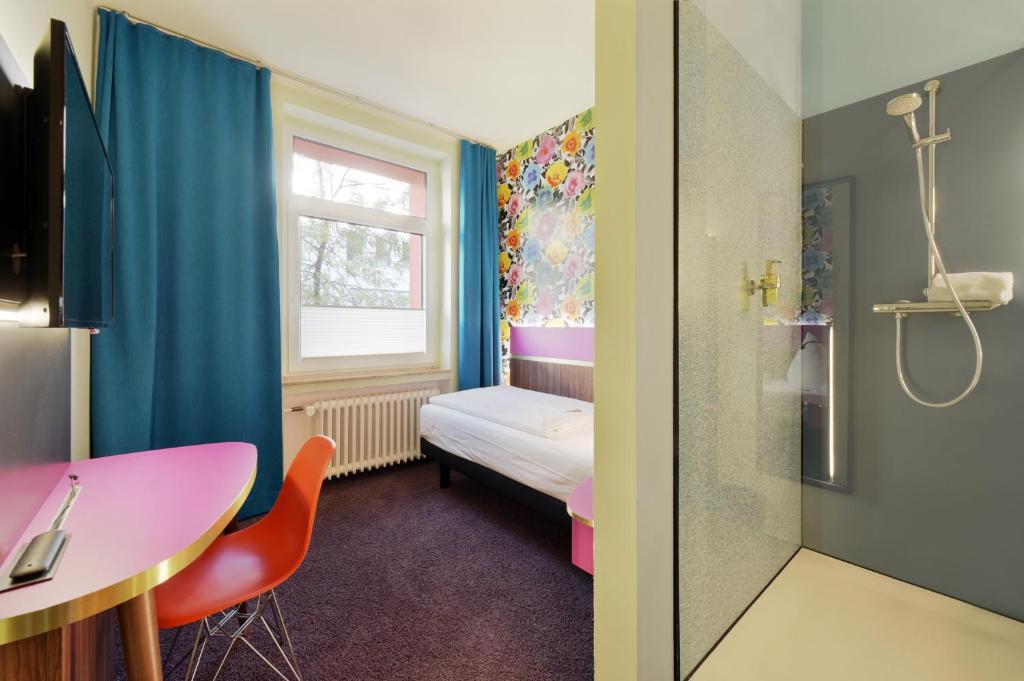 Cityhotel Thüringer Hof new CLASSIC - Self Check-In - Resim 19