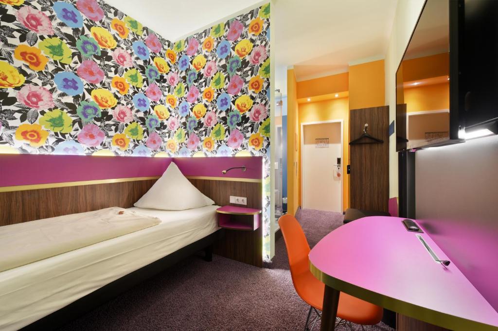 Cityhotel Thüringer Hof new CLASSIC - Self Check-In - Resim 14