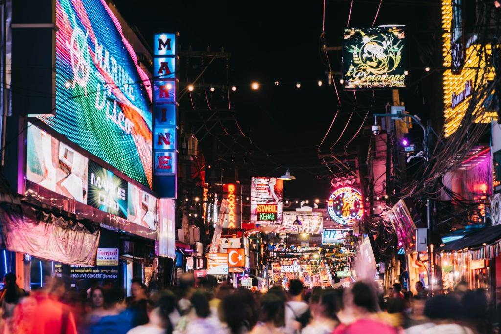 Marine Plaza Hotel Pattaya - Resim 28