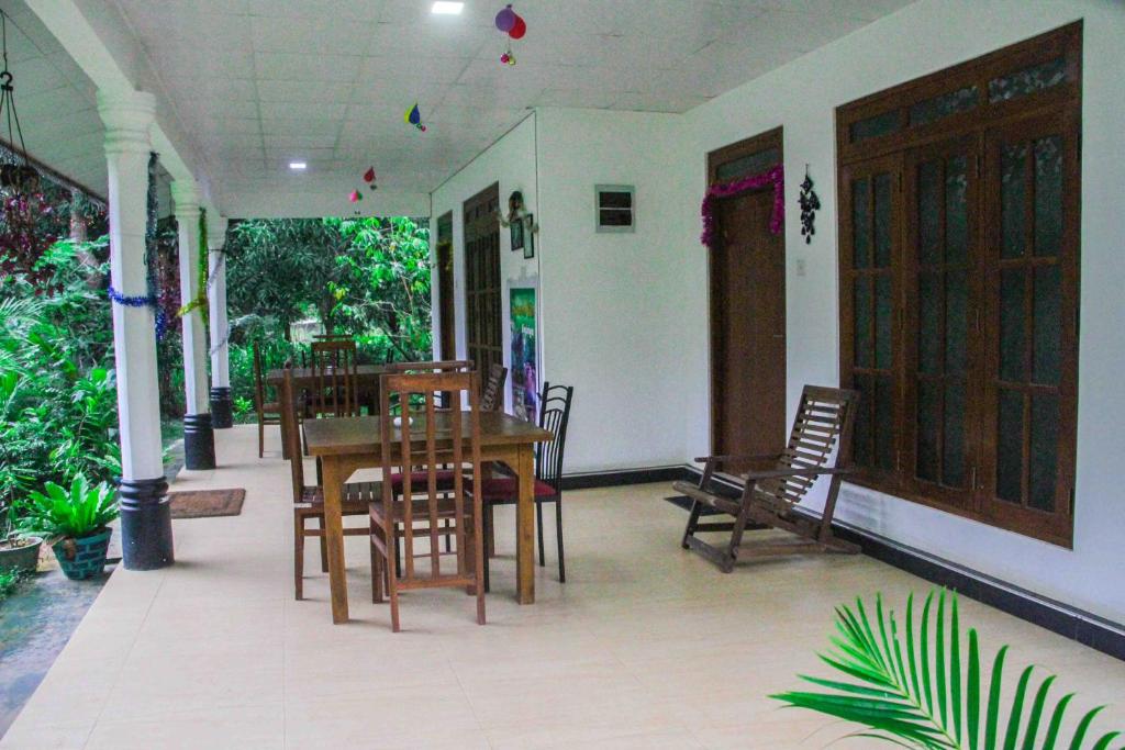 Posezení v ubytování Sigiriya Mana B&B