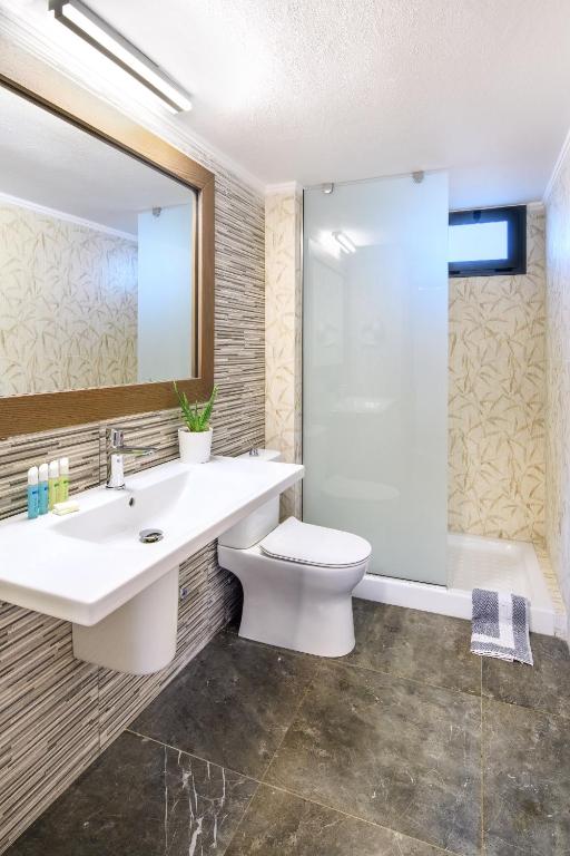 Philoxenia Hotel - Suite Mit Poolansicht