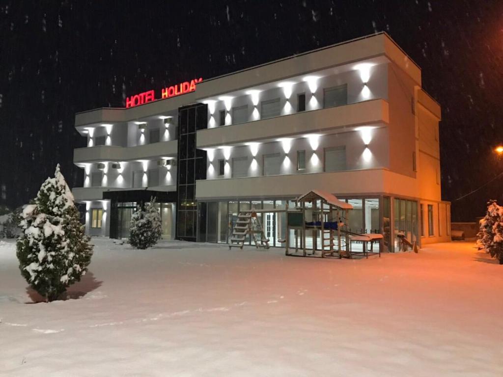 Hotel Holiday v zimě