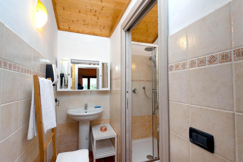 Koupelna v ubytování Margherita Camping & Resort