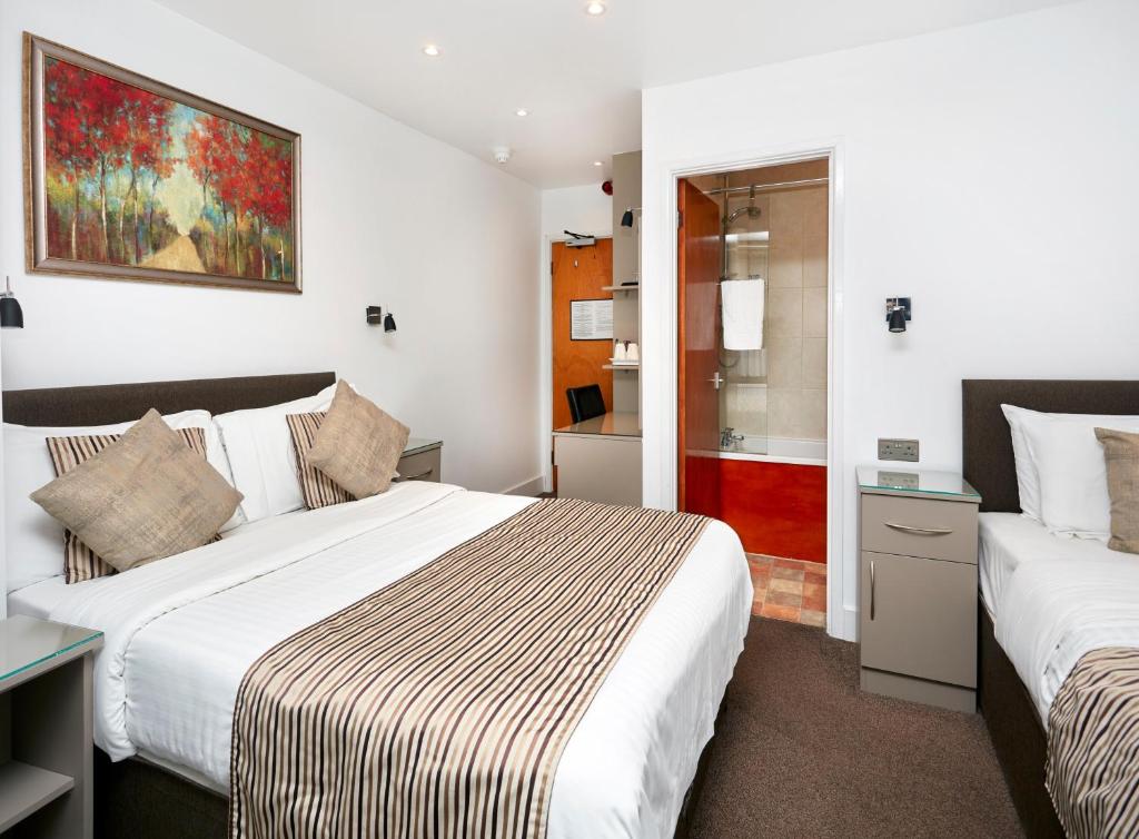 Conifers Guest House - 三人间