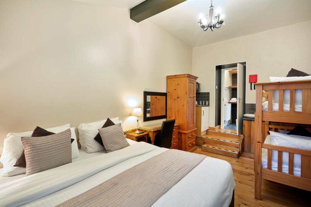 Conifers Guest House - 家庭房
