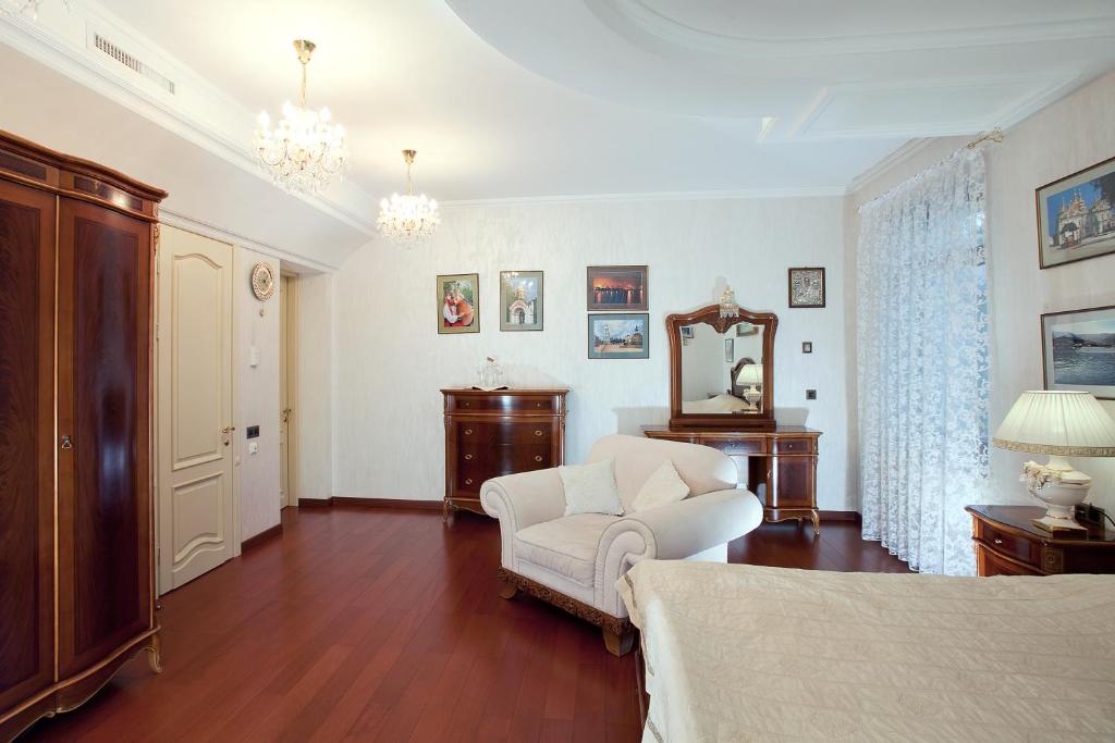 Bortnichi House - Luxe Tweepersoonskamer Met Balkon