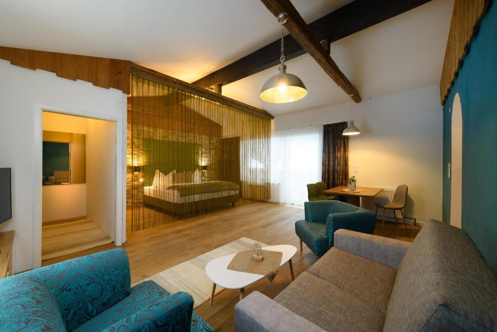 A seating area at Landhotel Anna