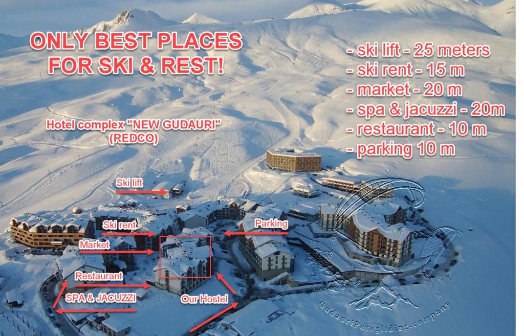 Hostel near ski lift v zimě