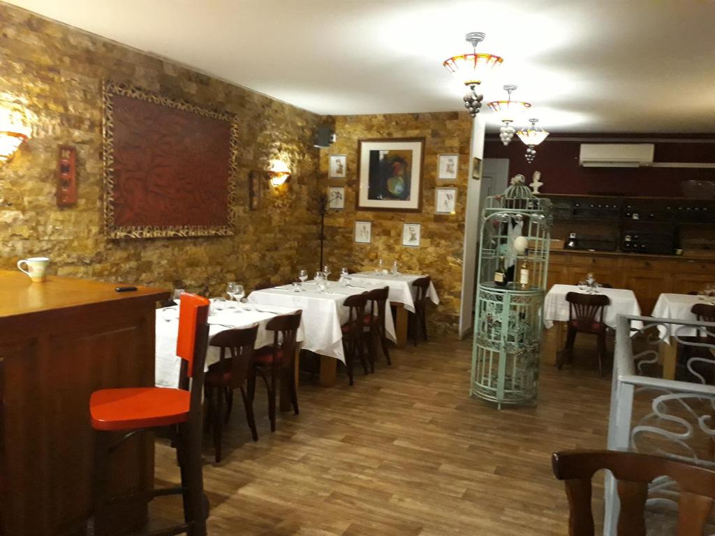 Restaurace v ubytování Victorian Lodge