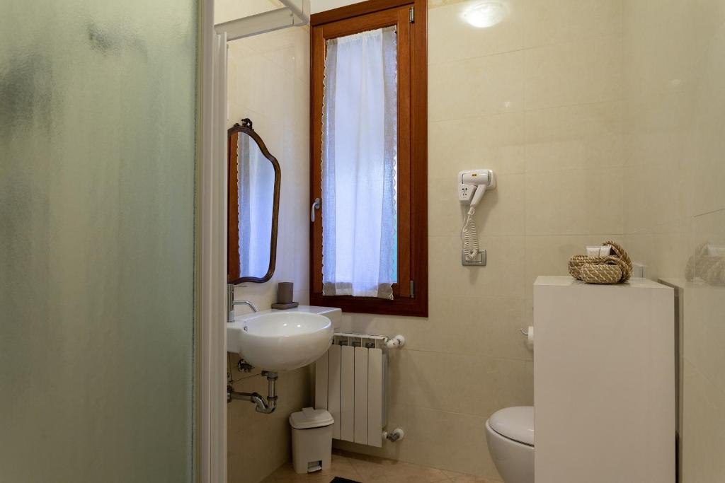 Koupelna v ubytování B&B A Casa di Marta