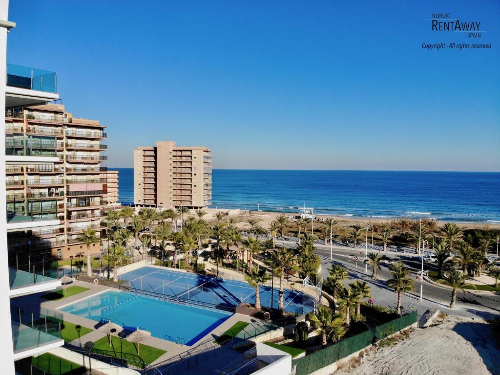 Beachfront Luxury Apartments, Arenales del Sol – Bijgewerkte ...