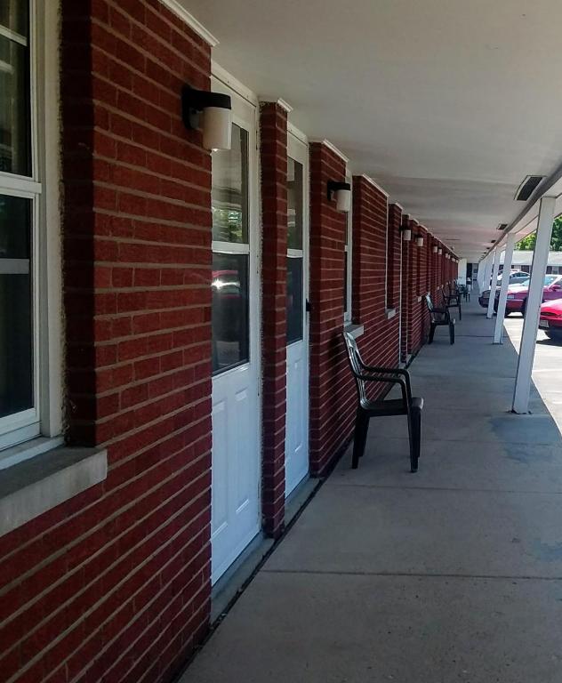 Bay Motel photo