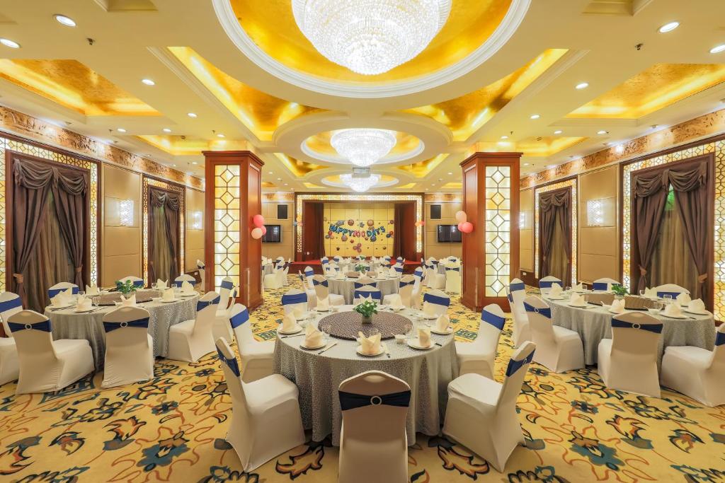 Restaurace v ubytování Anting Villa Hotel