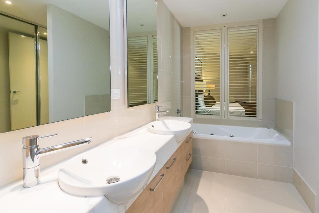 Beachfront Grand Mercure Allegra Hervey Bay - Appartement D'une Chambre