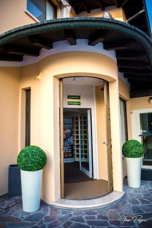 Exteriér nebo vchod ubytování Hotel Lonatino